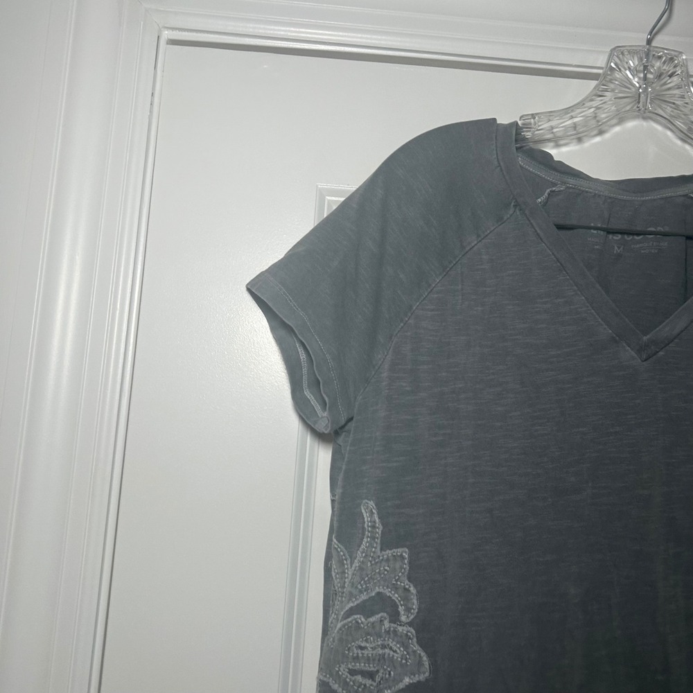 Life is Good Gray Embroidered Floral V-Neck T-Shirt Dress Medium comfy boho - Picture 2 of 6